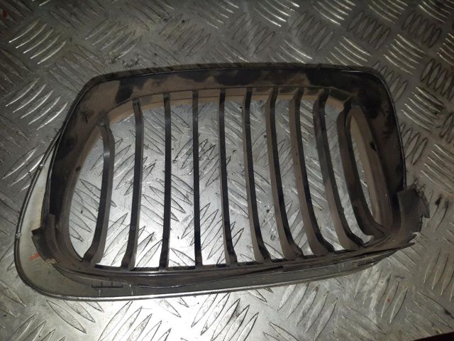 bontott BMW 3 E46 Hűtőrács