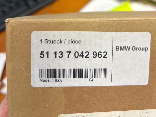 bontott BMW 3 E46 Hűtőrács