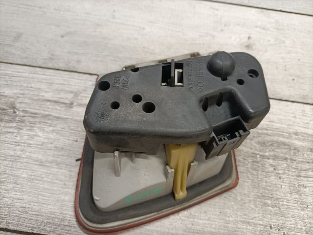 bontott BMW 3 E46 Jobb Belső Hátsó Lámpa