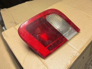 bontott BMW 3 E46 Jobb Belső Hátsó Lámpa