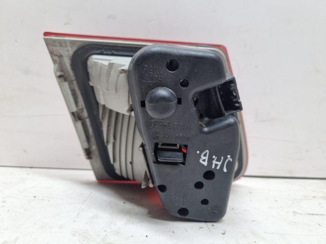 bontott BMW 3 E46 Jobb Belső Hátsó Lámpa