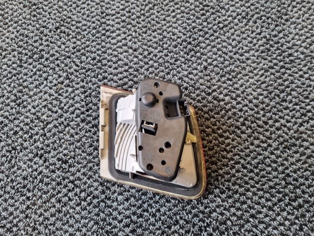 bontott BMW 3 E46 Jobb Belső Hátsó Lámpa