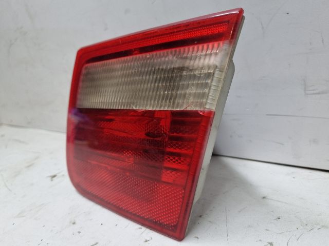 bontott BMW 3 E46 Jobb Belső Hátsó Lámpa