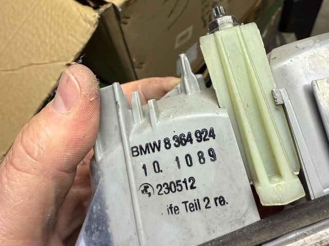 bontott BMW 3 E46 Jobb Belső Hátsó Lámpa