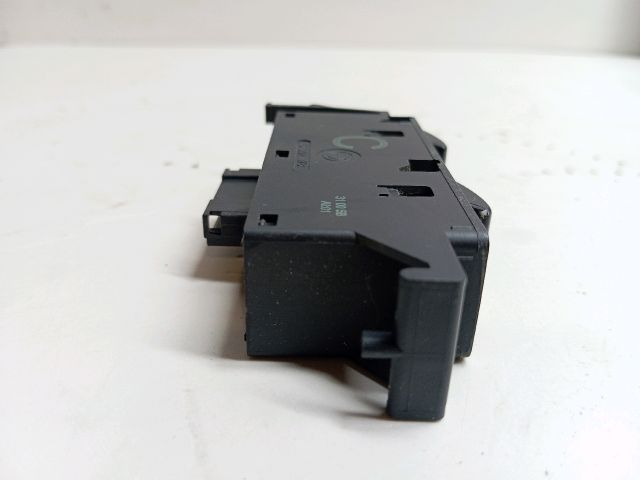 bontott BMW 3 E46 Jobb első Ablakemelő Kapcsoló