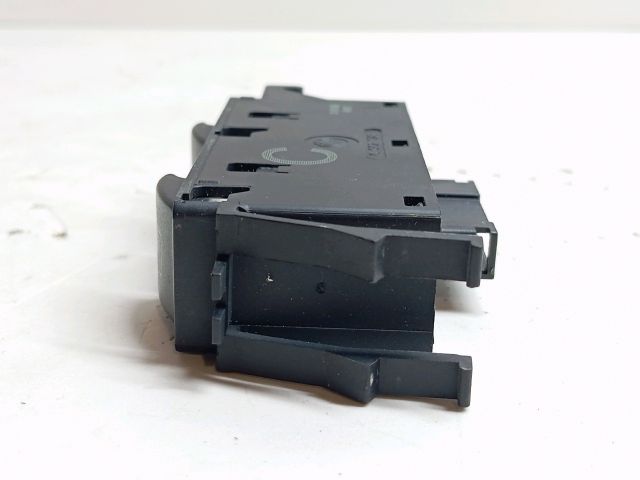 bontott BMW 3 E46 Jobb első Ablakemelő Kapcsoló