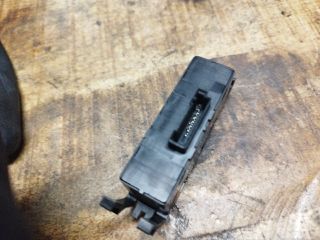 bontott BMW 3 E46 Jobb első Ablakemelő Kapcsoló