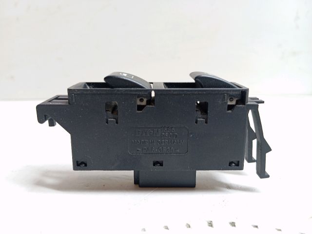 bontott BMW 3 E46 Jobb első Ablakemelő Kapcsoló