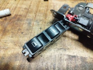 bontott BMW 3 E46 Jobb első Ablakemelő Kapcsoló