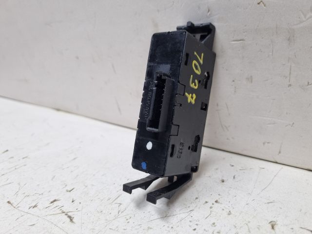 bontott BMW 3 E46 Jobb első Ablakemelő Kapcsoló