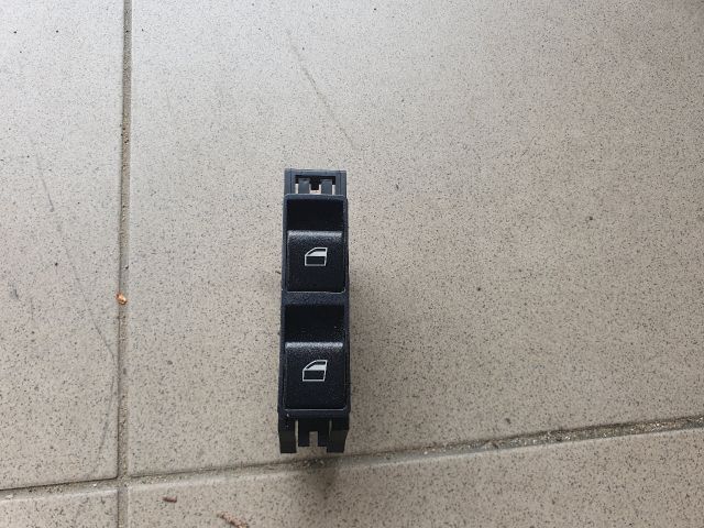 bontott BMW 3 E46 Jobb első Ablakemelő Kapcsoló