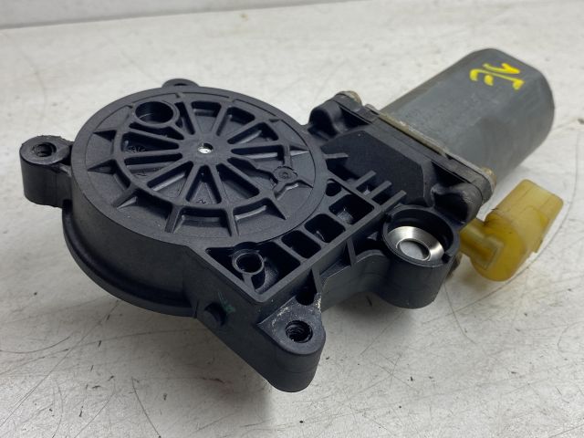 bontott BMW 3 E46 Jobb első Ablakemelő Motor