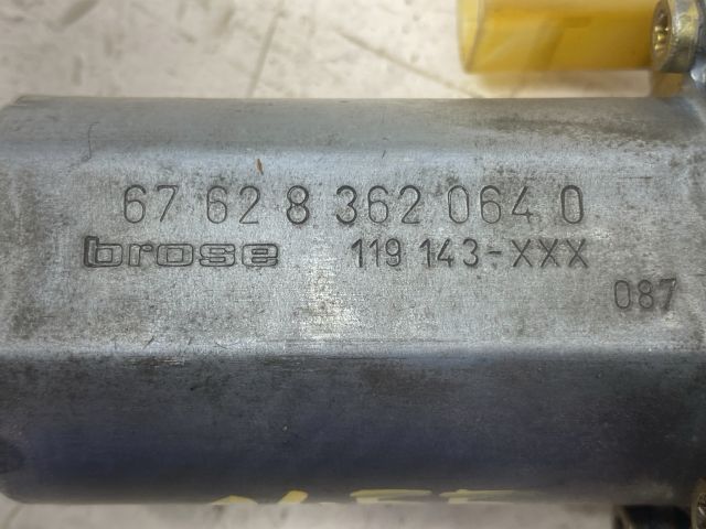 bontott BMW 3 E46 Jobb első Ablakemelő Motor