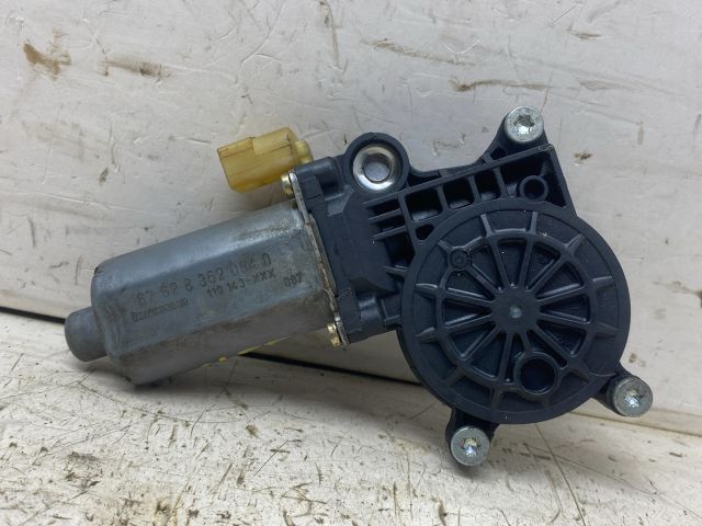 bontott BMW 3 E46 Jobb első Ablakemelő Motor