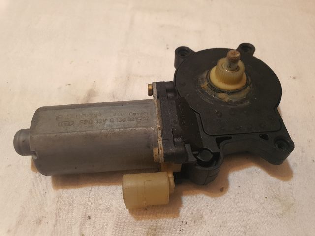 bontott BMW 3 E46 Jobb első Ablakemelő Motor