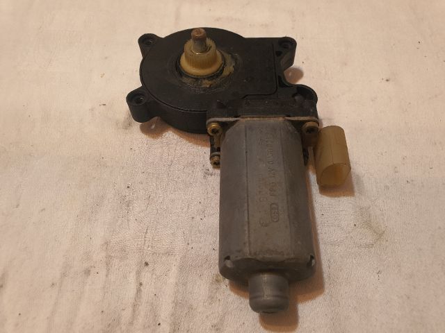 bontott BMW 3 E46 Jobb első Ablakemelő Motor