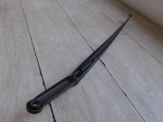 bontott BMW 3 E46 Jobb első Ablaktörlő Kar