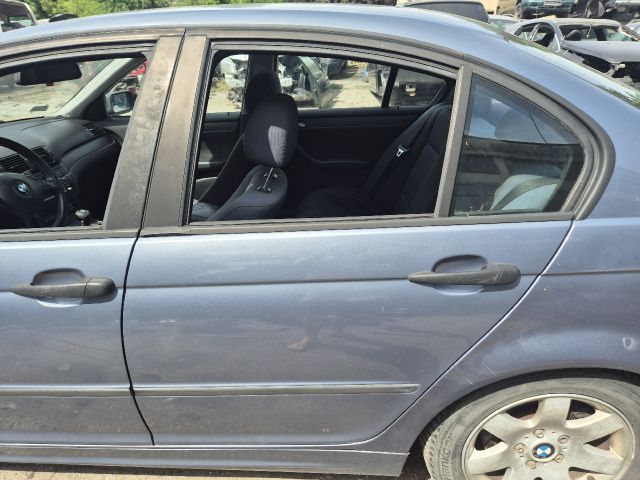 bontott BMW 3 E46 Jobb első Ajtó (Részeivel)