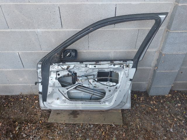 bontott BMW 3 E46 Jobb első Ajtó (Üres lemez)