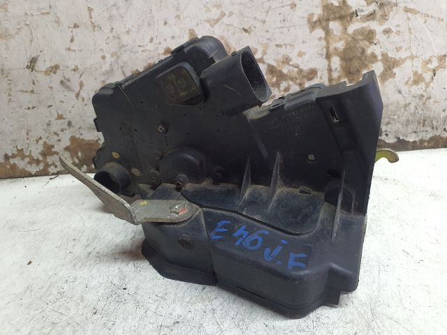 bontott BMW 3 E46 Jobb első Ajtózár