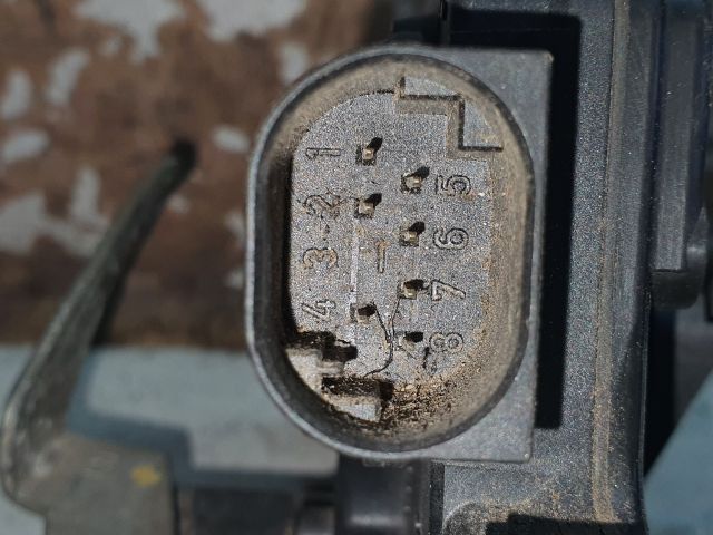 bontott BMW 3 E46 Jobb első Ajtózár