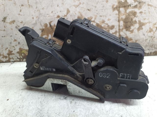 bontott BMW 3 E46 Jobb első Ajtózár