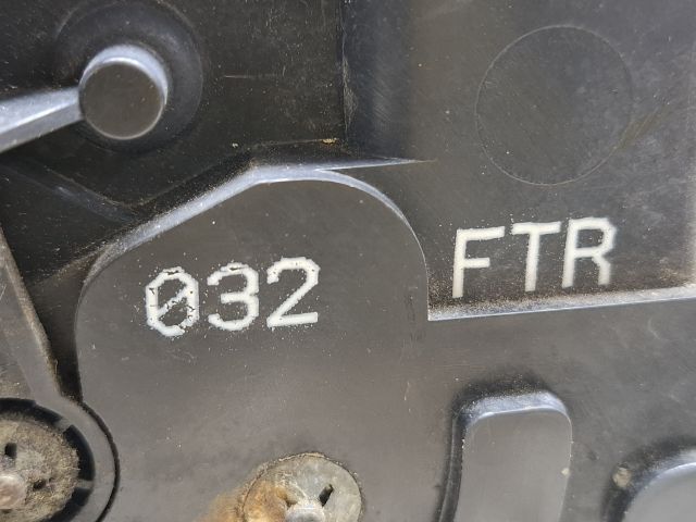 bontott BMW 3 E46 Jobb első Ajtózár