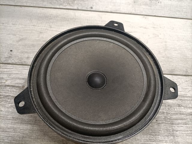 bontott BMW 3 E46 Jobb első Hangszóró