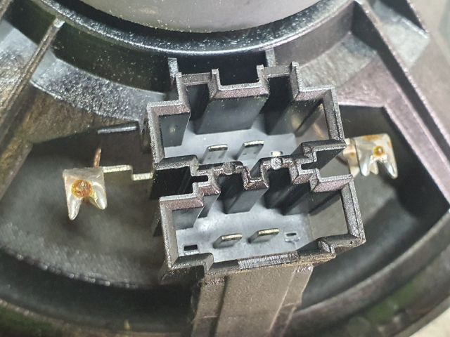 bontott BMW 3 E46 Jobb első Hangszóró