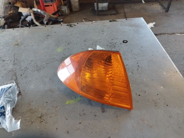 bontott BMW 3 E46 Jobb első Irányjelző