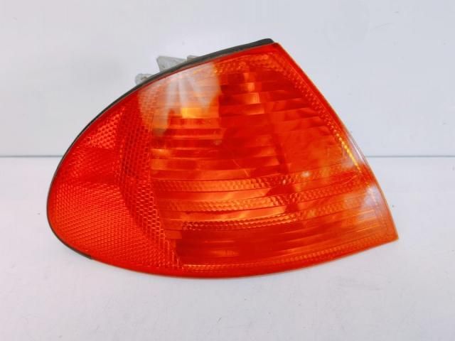 bontott BMW 3 E46 Jobb első Irányjelző