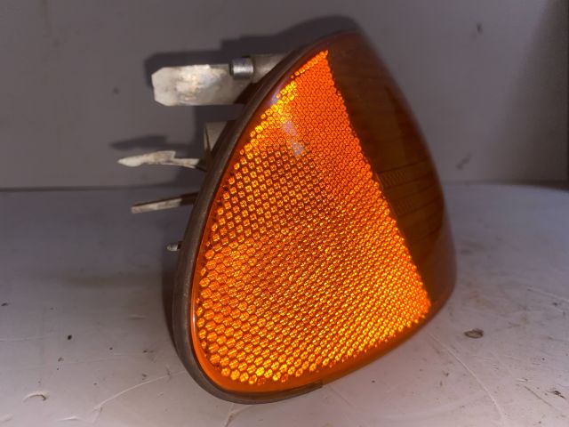 bontott BMW 3 E46 Jobb első Irányjelző