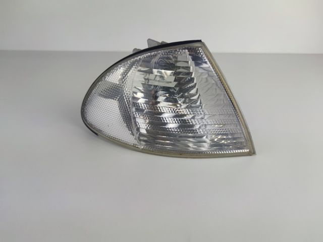 bontott BMW 3 E46 Jobb első Irányjelző