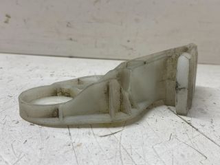 bontott BMW 3 E46 Jobb első Lökhárító Tartó (Műanyag)