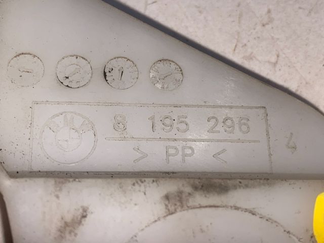 bontott BMW 3 E46 Jobb első Lökhárító Tartó (Műanyag)