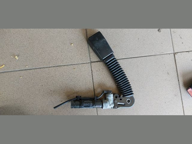 bontott BMW 3 E46 Jobb első Övfeszítő