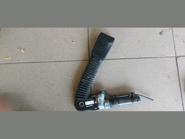 bontott BMW 3 E46 Jobb első Övfeszítő