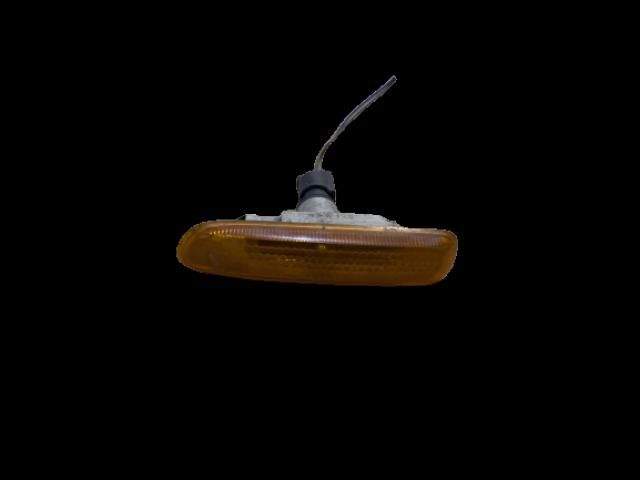 bontott BMW 3 E46 Jobb első Sárvédő Irányjelző