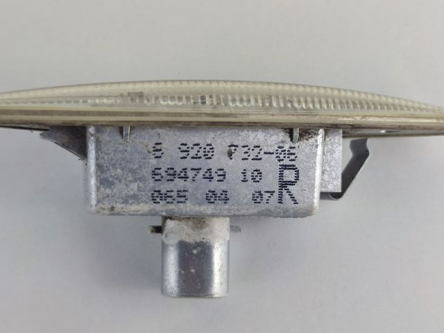 bontott BMW 3 E46 Jobb első Sárvédő Irányjelző