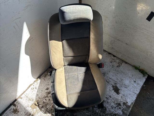 bontott BMW 3 E46 Jobb első Ülés
