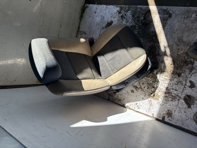 bontott BMW 3 E46 Jobb első Ülés
