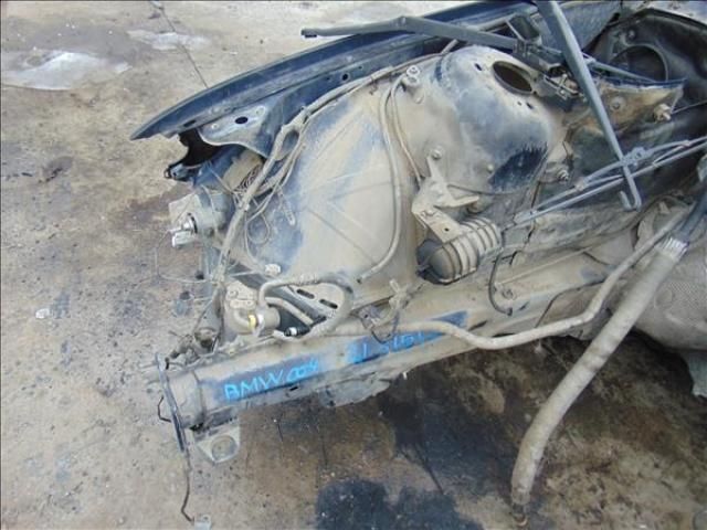 bontott BMW 3 E46 Jobb első Ütközéscsillapító