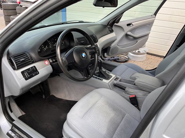 bontott BMW 3 E46 Jobb első Zsanér