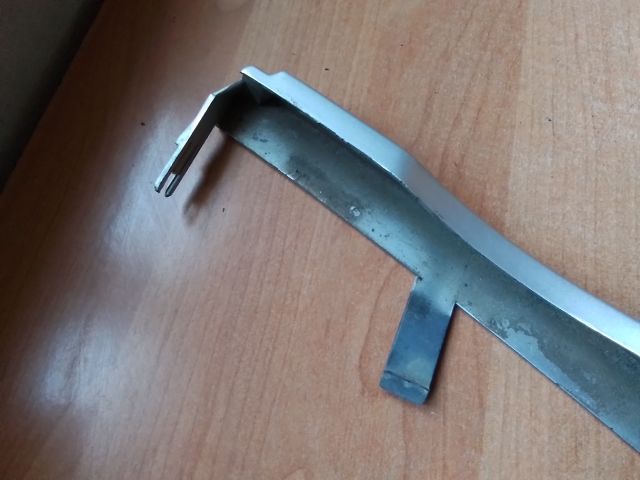 bontott BMW 3 E46 Jobb Fényszóró Bajusz Díszléc