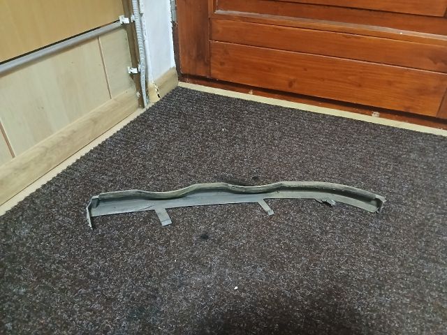 bontott BMW 3 E46 Jobb Fényszóró Bajusz Díszléc