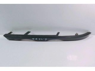 bontott BMW 3 E46 Jobb Fényszóró Lámpakeret