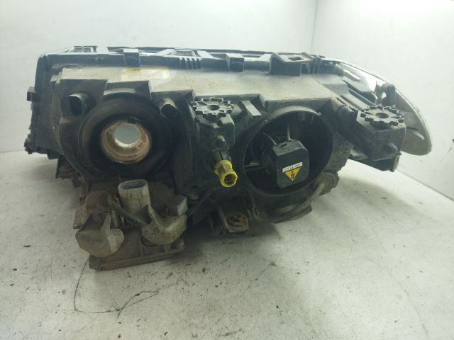 bontott BMW 3 E46 Jobb Fényszóró