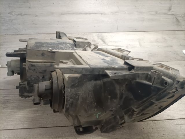 bontott BMW 3 E46 Jobb Fényszóró