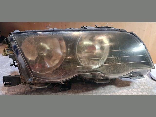 bontott BMW 3 E46 Jobb Fényszóró