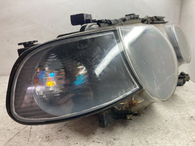 bontott BMW 3 E46 Jobb Fényszóró